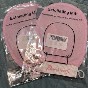 Dewy Hours Exfoliating, Gentle, Removes Dead Skin Cells Glove (2)
